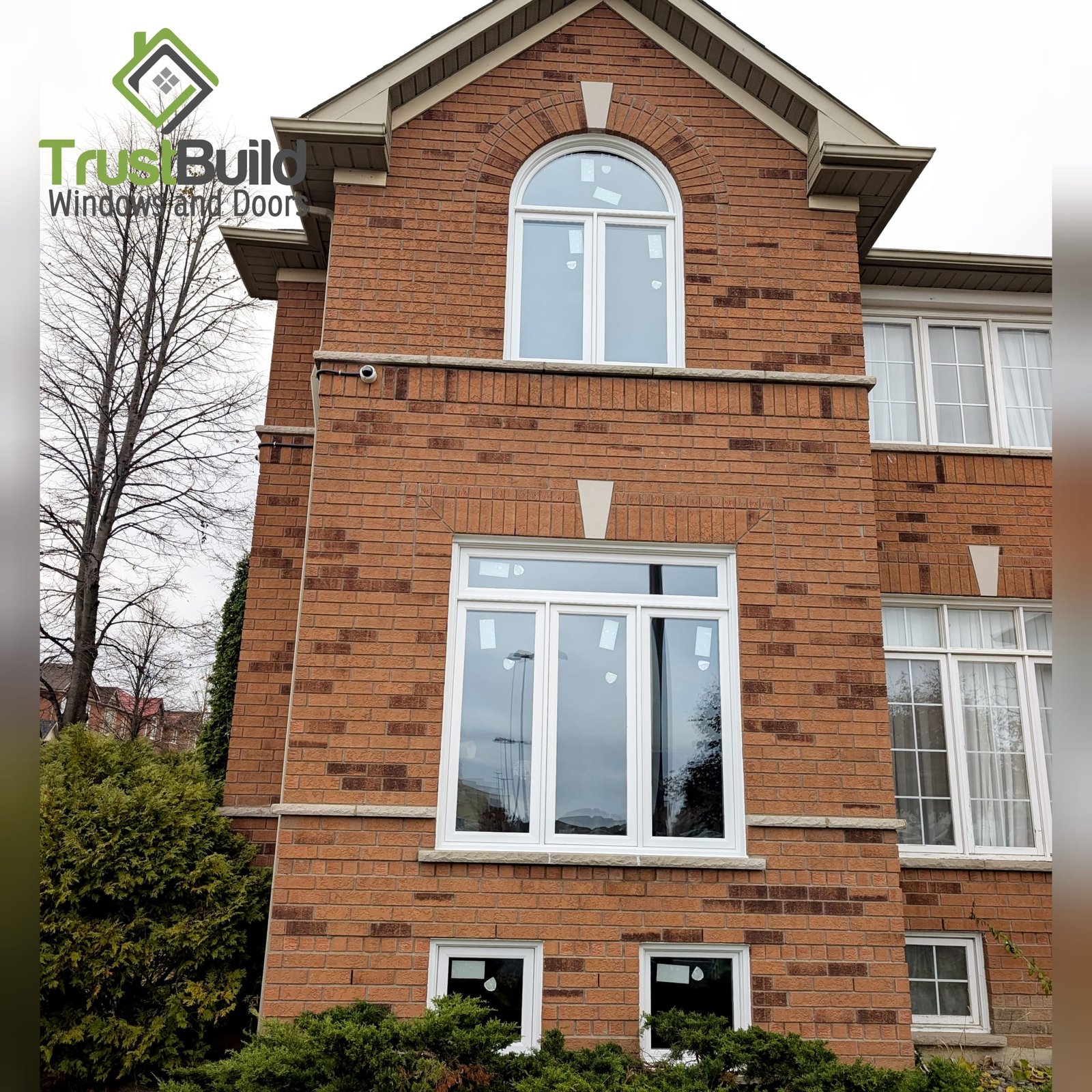 difference between fixed casement and picture windows